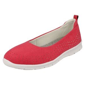 Clarks Women's Magenta Step Allena Sea Loafer Flat NEW Size 5.5 M Cloudsteppers